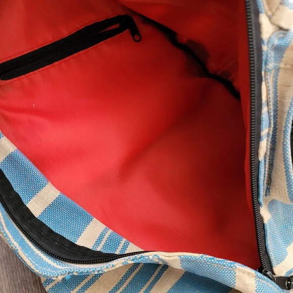 Kavu Women Interwoven Rope Bag Sling Pack Prism Stripe Blue White Zip Pocket - Picture 8 of 9